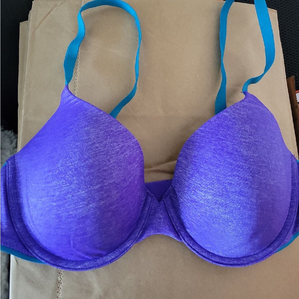Victoria Secret uplift semi demi bra